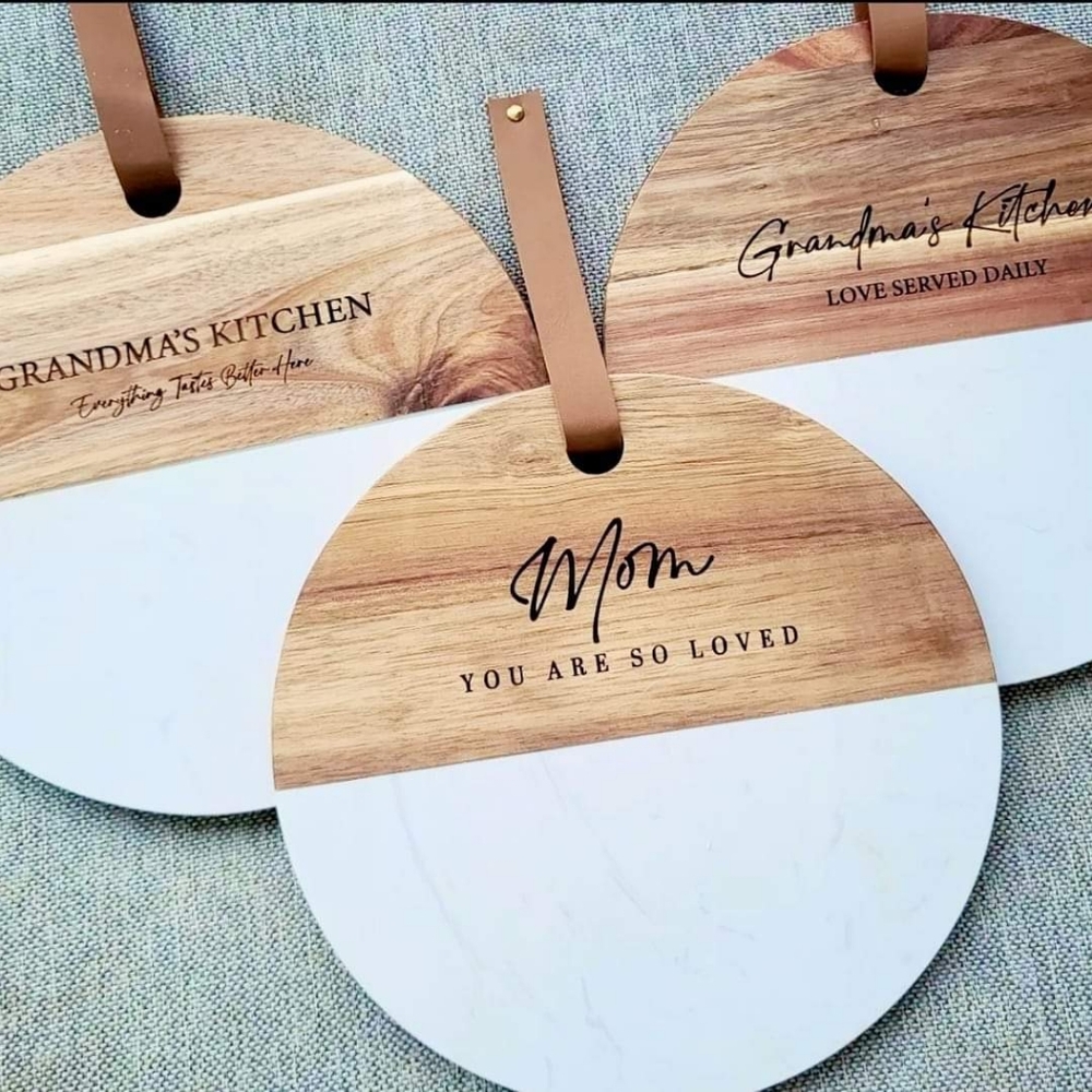 PERSONALIZED Charcuterie Board 10" Marble+Wood - Picture 4 of 5